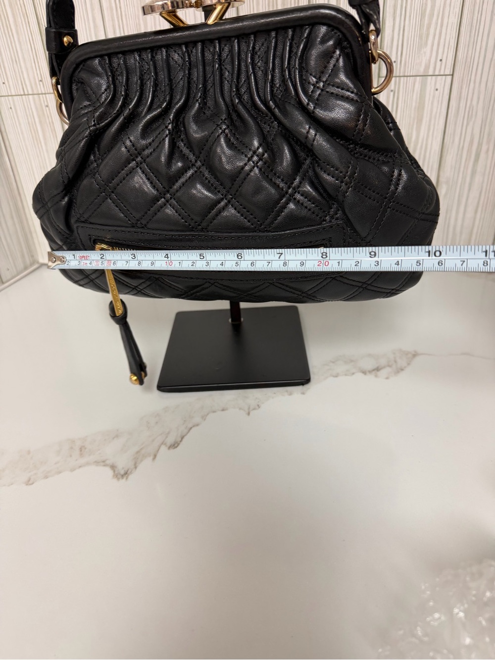Marc Jacobs Black Quilted Leather Frame Shoulder Crossbody Bag Gold Chain - Picture 8 of 15